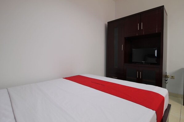 Habitación doble | Escritorio, cortinas blackout y wifi gratis 