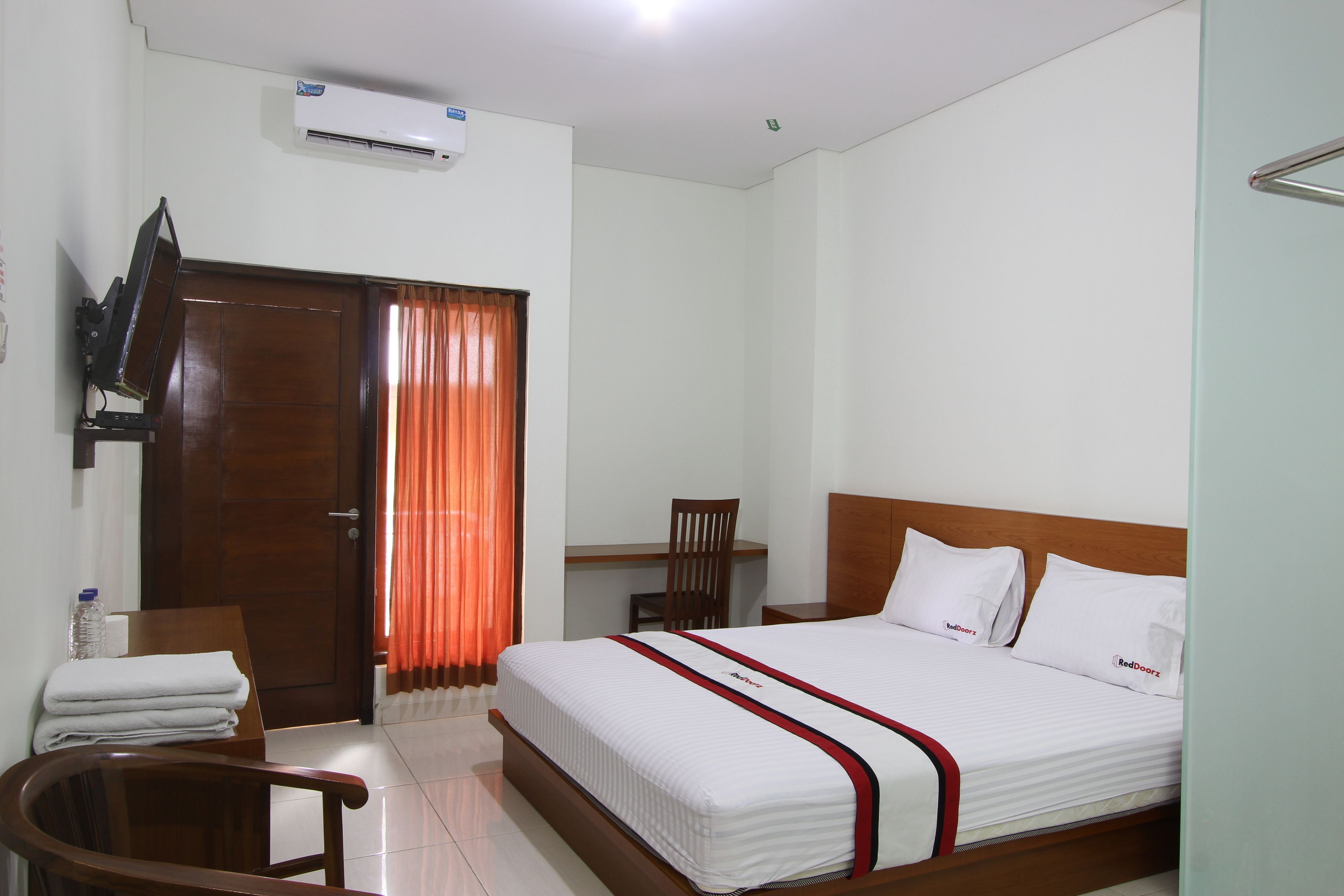 Foto - RedDoorz @ Turangga Sari