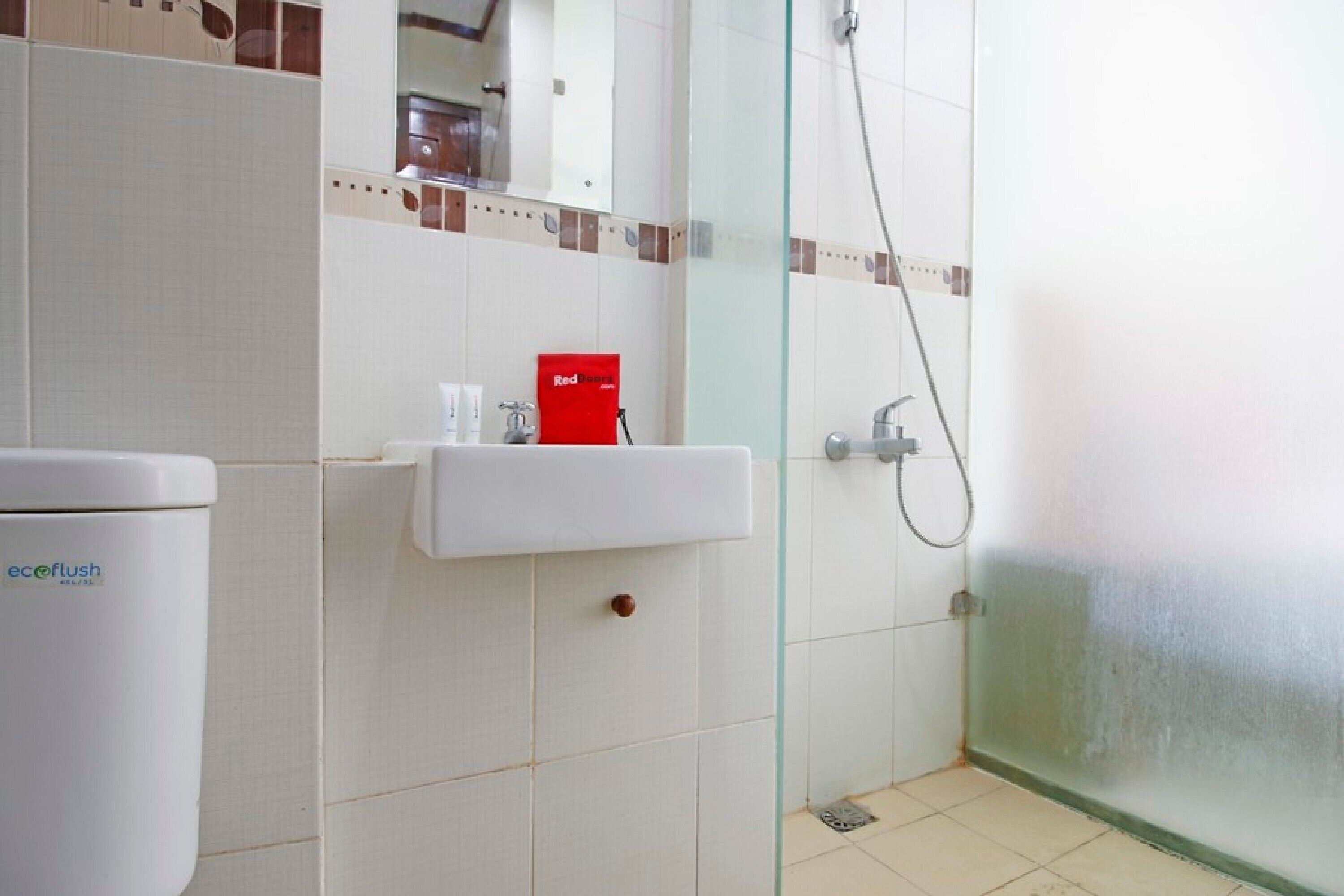 Foto - RedDoorz @ Turangga Sari