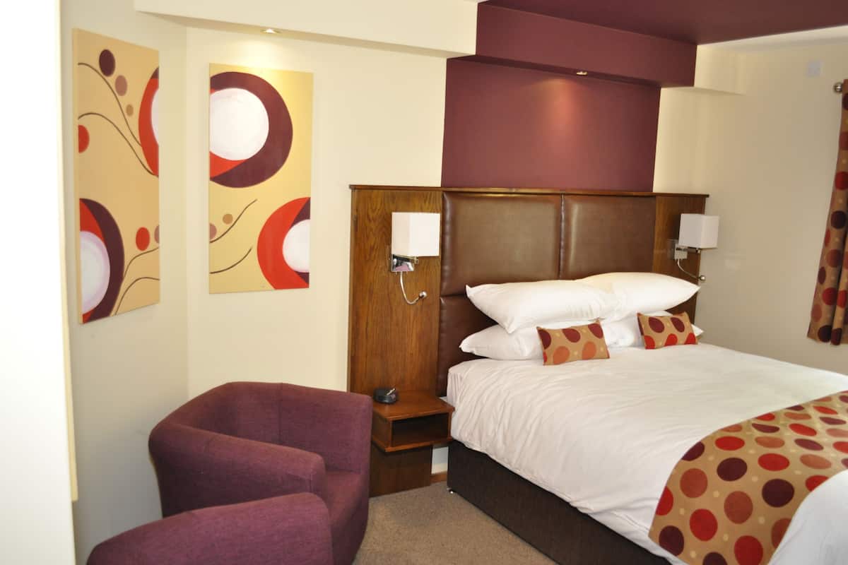 Ropa de cama de alta calidad y cortinas blackout