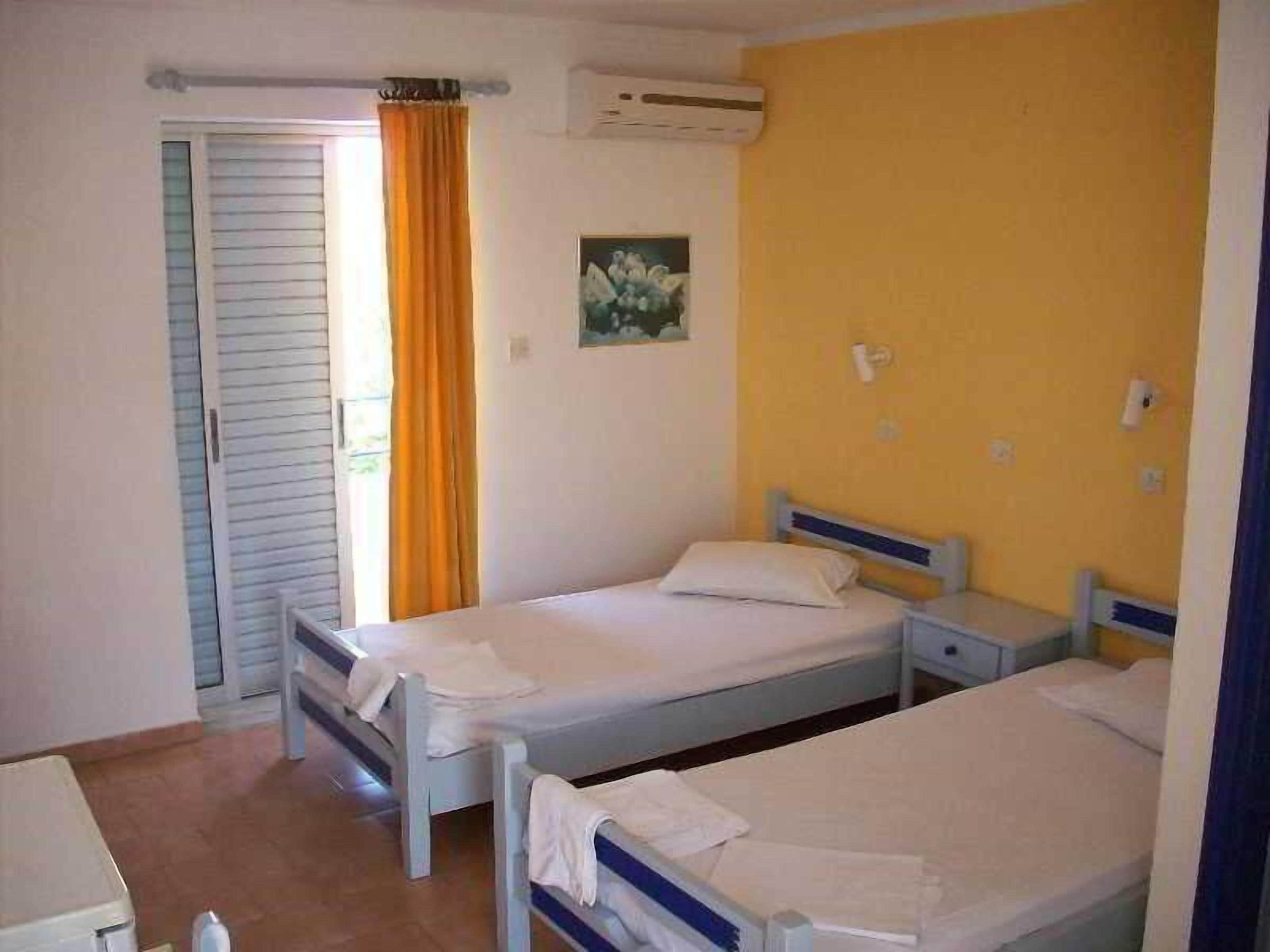 Lits bébé (en supplément)