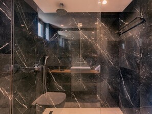 ห้องน้ำ