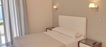 Tarra Seaside Hotel