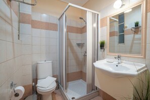 Double or Twin Room | Bathroom | Shower, hair dryer, towels, soap - Art Gallery Hotel (Athens)