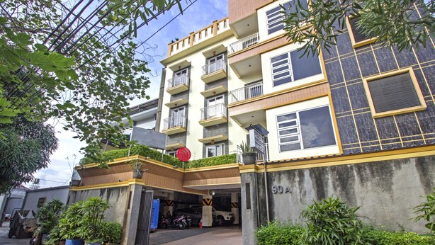 Exterior - RedDoorz near ITC Kuningan (Jakarta)