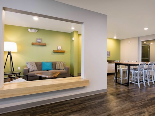 WoodSpring Suites Miami Southwest