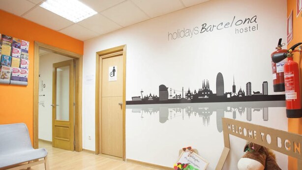 Unclassified image, 1 of 36, button - HolidaysBCN Hostel (Barcelona)