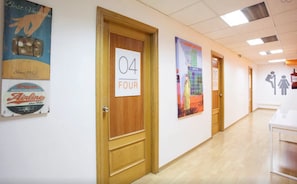 Hallway - HolidaysBCN Hostel (Barcelona)