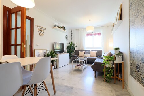 * New * Near the Mosque and the historic center