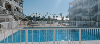 PRIMERA LINEA DE PLAYA- Apartamento recién reformado