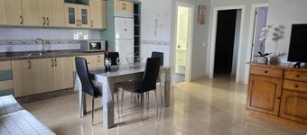 Beautiful single-family house ideal for family relaxation and business trips.