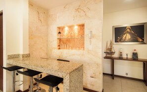 Deluxe Apartment | Living area