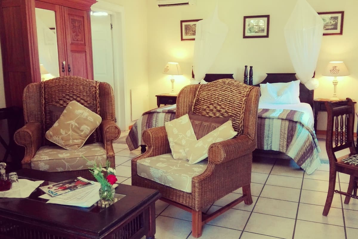 Chambre Supérieure avec lits jumeaux, vue jardin