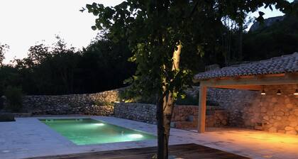 Stylishly renovated stone house with comfort, sea views, pool and large garden