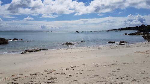 Fouesnant, Beg-Meil, very nice apartment sleeps 6, beaches and market town