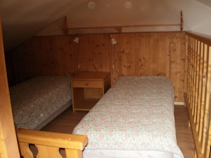 3 bedrooms - Apartment, sleeps 6, downtown, mountain proximity, Val-d'Isère (Val-D'isère)