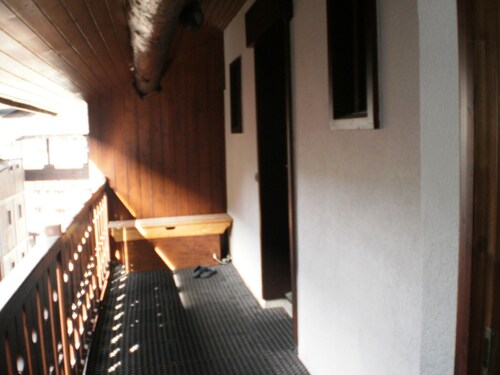 Apartment, sleeps 6, downtown, mountain proximity, Val-d'Isère