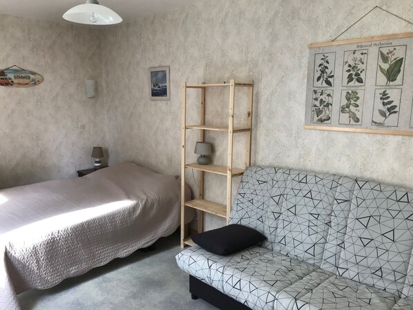 1 bedroom, iron/ironing board, free WiFi