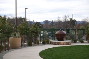 Exterior - Sheraton Redding Hotel at the Sundial Bridge (Redding)