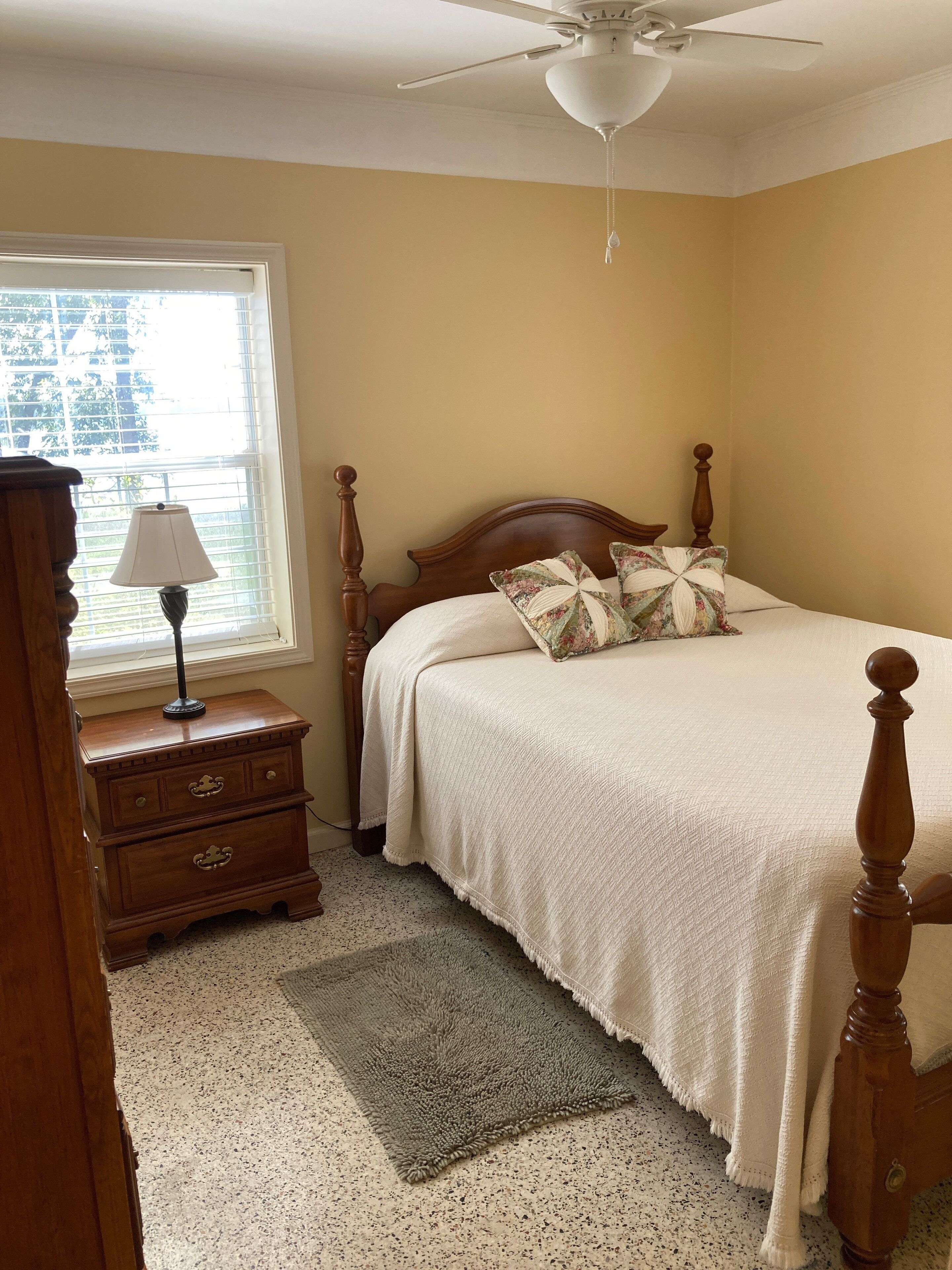 3 chambres, fer et planche à repasser, Wi-Fi gratuit, draps fournis