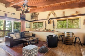 Smart TV, fireplace, video games, DVD player