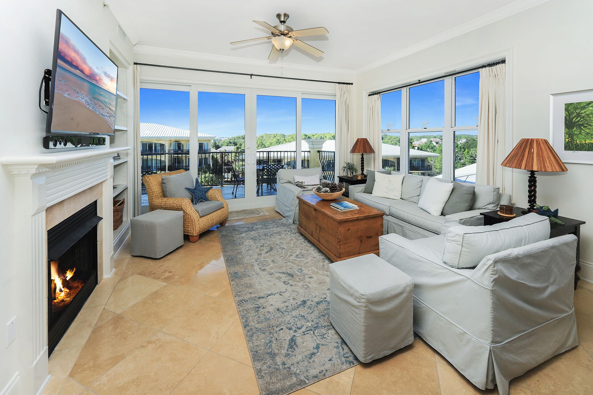Adagio D405 Quiet Private Top 4th Floor Corner!! Premium Pool Front!+ Ice Maker!