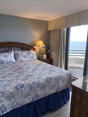 2 bedrooms, iron/ironing board, travel cot, free WiFi