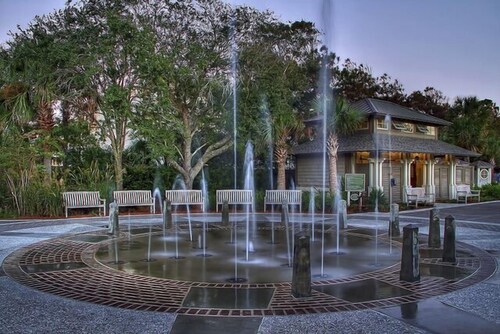 Chaming yhden kerroksen huvila - lähellä rantaa, ravintoloita ja kauppoja!