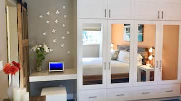 1 bedroom, desk, iron/ironing board, free WiFi