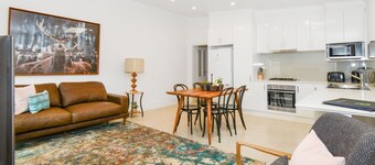 BOUTIQUE STAYS - Carlton Terrace