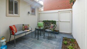 Unclassified image, 2 of 12, button - BOUTIQUE STAYS - Carlton Terrace (Princes Hill)