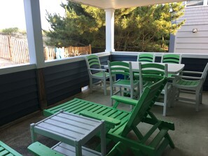 Outdoor dining - Lovely First Floor Oceanfront 207 E 22nd Spray Beach, LBI, New Jersey.  (Long Beach Township)