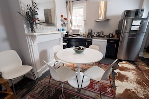 Fridge, microwave, stovetop, dishwasher - Cap Hill 1-level Loft-style 2 Bedroom, near Capitol, Eastern MarketFREE Parking, (Washington)