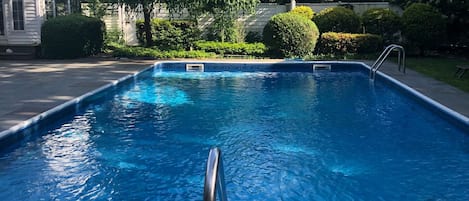 Piscine extérieure, piscine chauffée