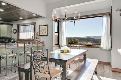 Colorado Dream Vacation!5 min to Lake House!Next to nothing,close to everything!