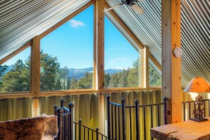 Interior - Colorado Dream Vacation!5 min to Lake House!Next to nothing,close to everything! (Evergreen)