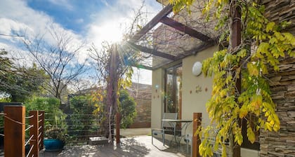 BOUTIQUE STAYS - Maple on Kent