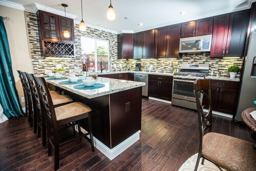 Luxurious 4 Bedroom & 3 Bath Home