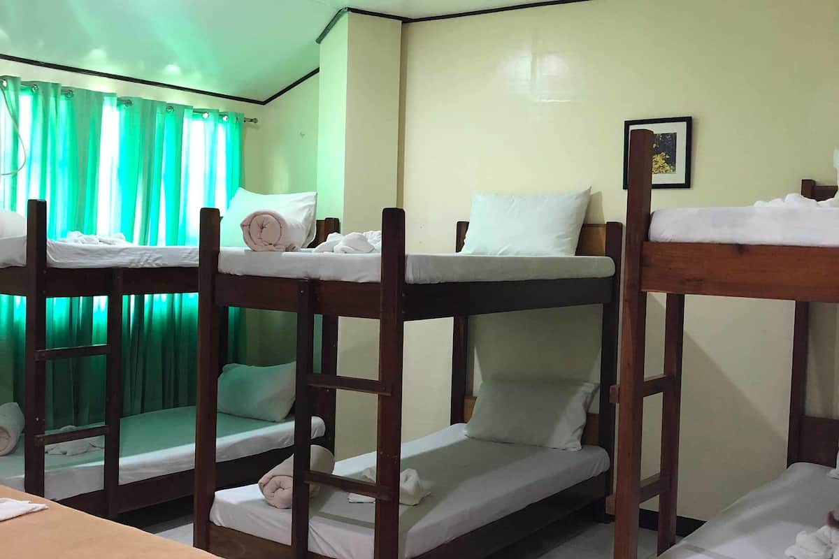 Habitación familiar, 1 habitación | Escritorio, tabla de planchar con plancha y wifi gratis
