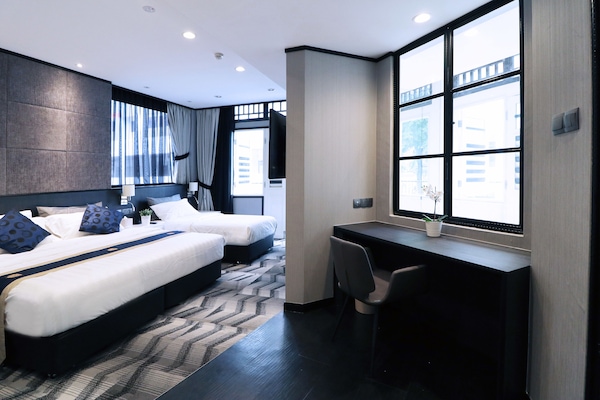 Free minibar, in-room safe, soundproofing, iron/ironing board