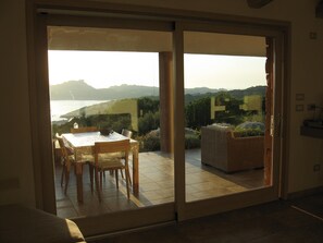 تناول الطعام