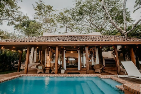 Casa Om. Sansara Surf and Yoga Resort - Retreat
