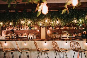 Bar (on property) - Sansara Surf and Yoga Resort - Retreat (Cambutal)