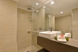 Bathroom - Seascape Apartments at Villa San Michele (Port Douglas)