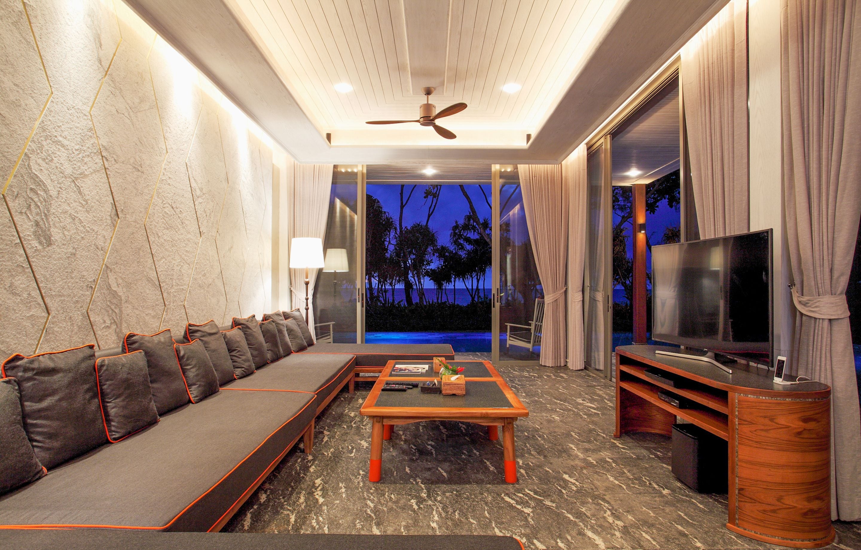 奢华别墅, 5 间卧室, 私人游泳池, 海滨 | 起居区 | 平板电视、Netflix、DVD 播放器、iPod 基座