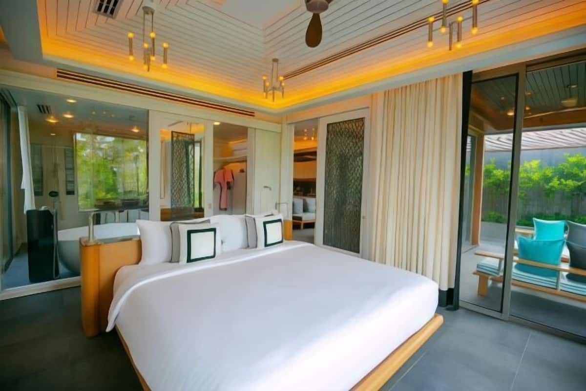 1 bedroom, minibar, in-room safe, desk
