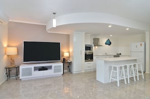Television - Seascape Holidays – 3 Reef Terraces on St Crispins (Port Douglas)
