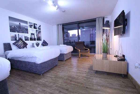 Apartamento de lujo (Apt 3) | 2 dormitorios, tabla de planchar con plancha, wifi gratis y ropa de cama