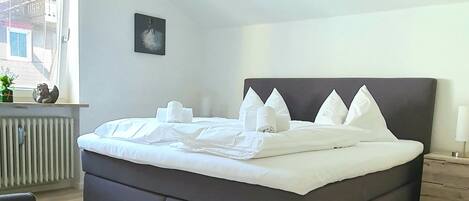 1 Schlafzimmer, Bügeleisen/Bügelbrett, kostenloses WLAN, Bettwäsche