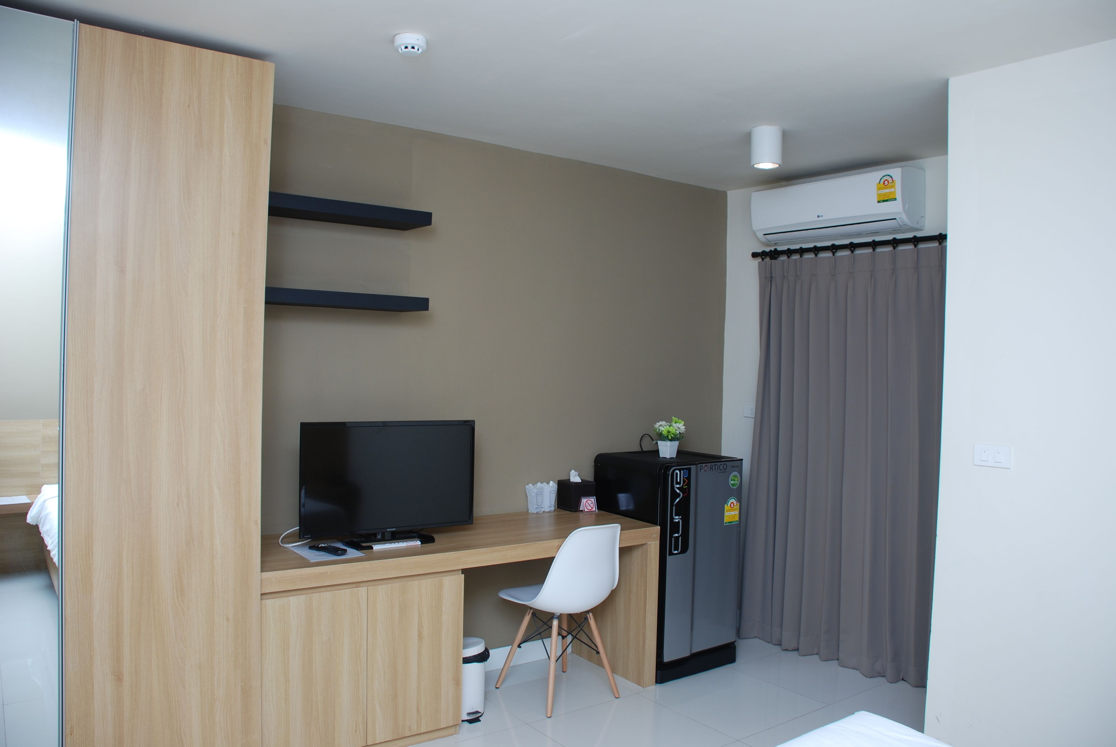 standard double room | room amenity